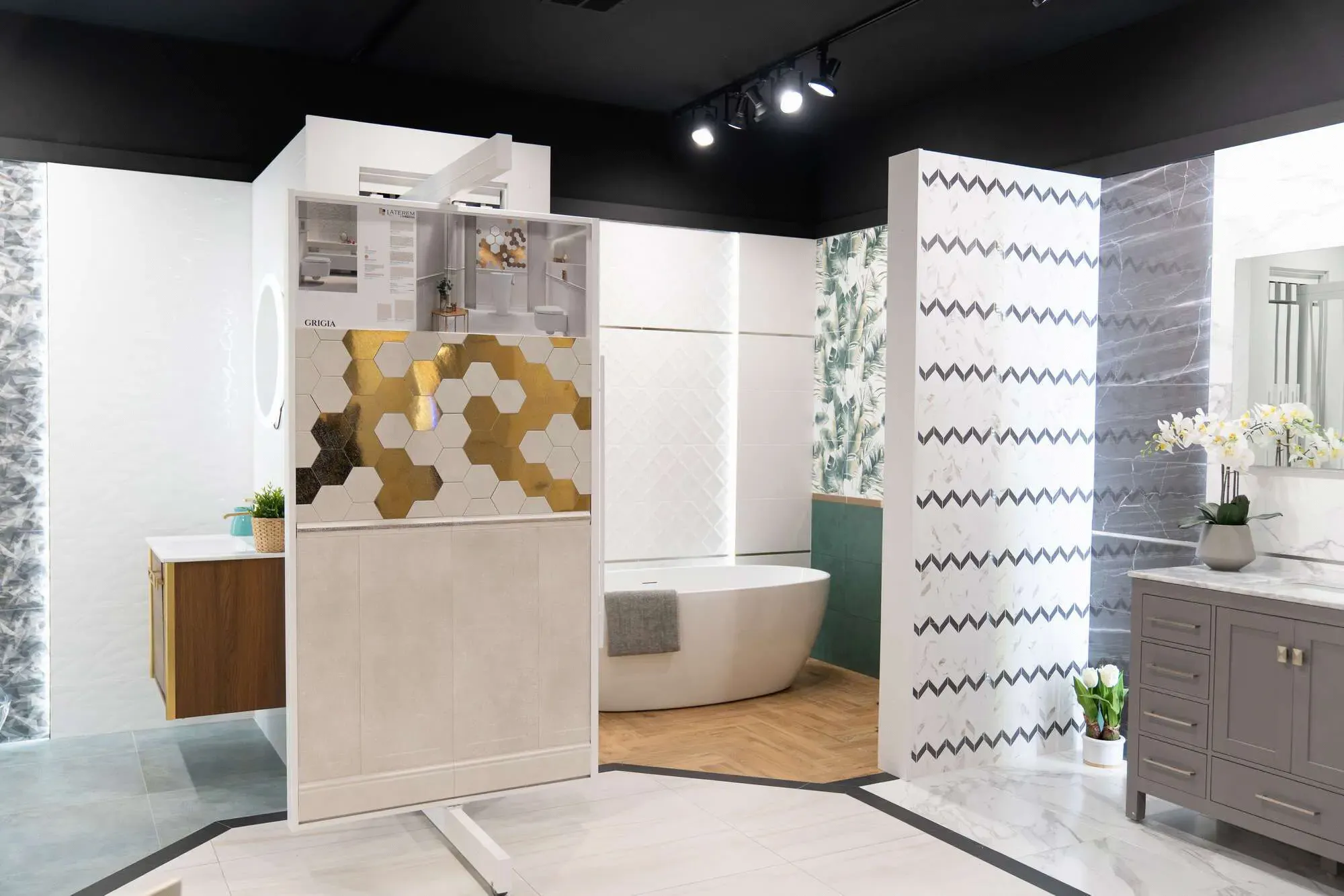 Laterem Tile + Stone