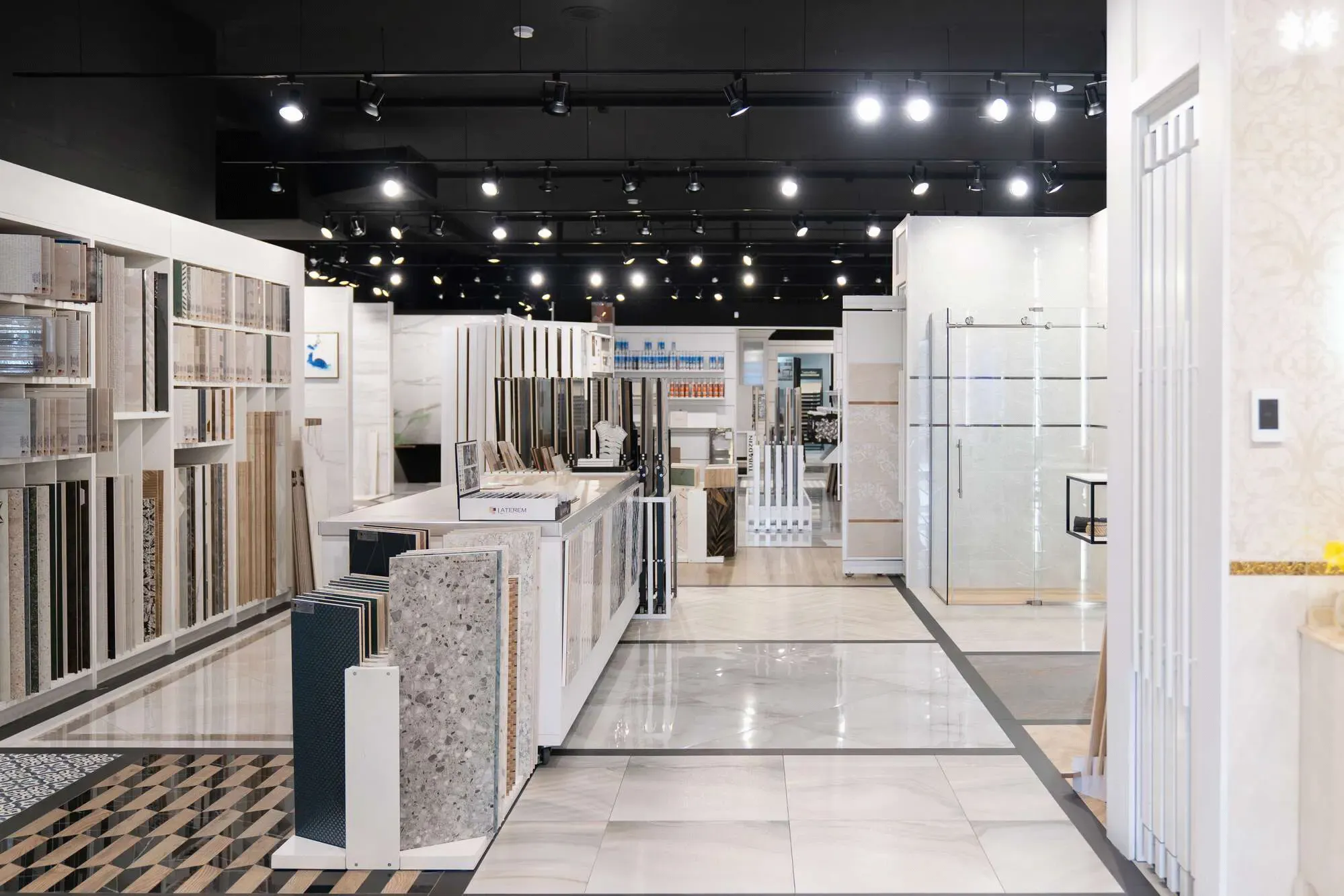 Laterem Tile + Stone