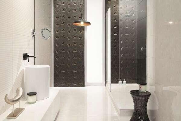 Sample - Steel Black 1x36 Wall Strip Polished Black